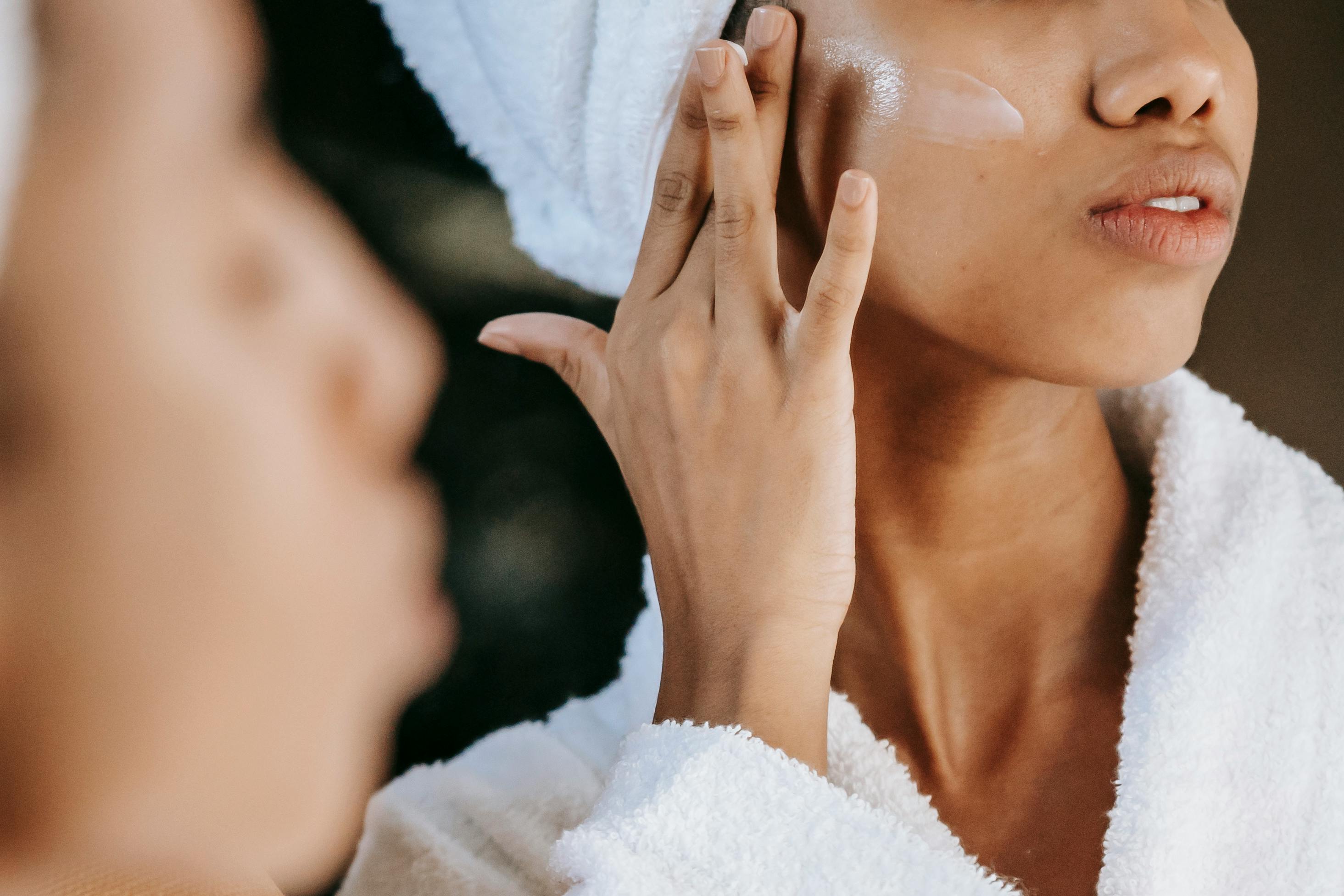 Peau sensible : les dermatologues recommandent une lotion apaisante - voici pourquoi