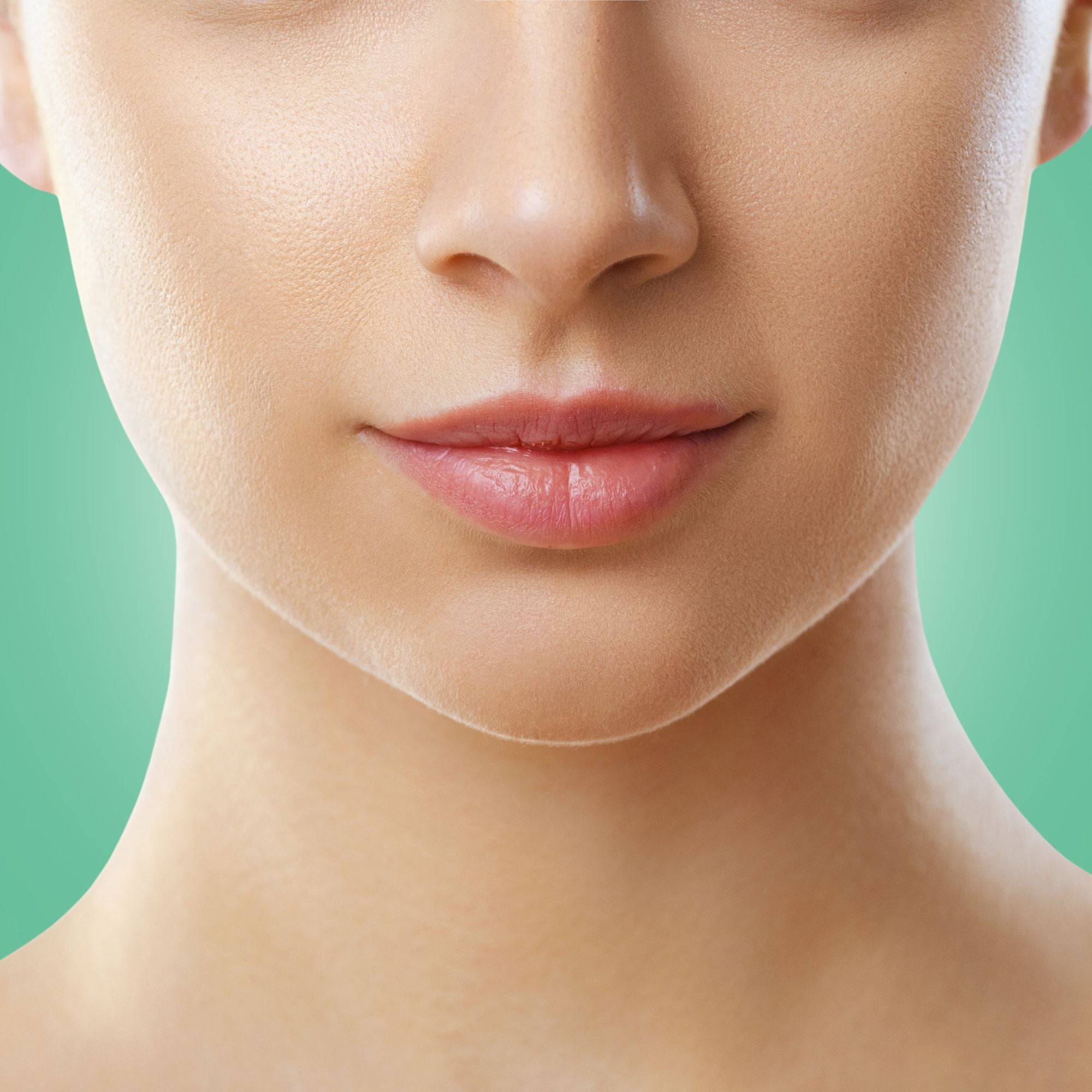 Patch lèvres Vitamine C montrant son effet repulpant immédiat et sa texture hydrogel qui lisse les ridules